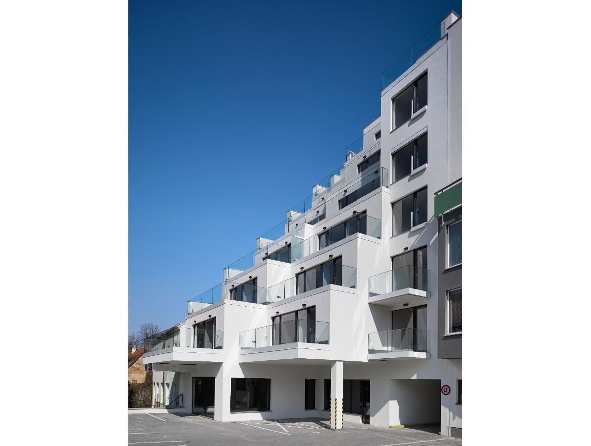 nuselska_apartment_building_04_res_mod